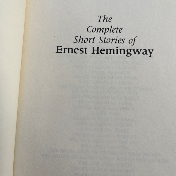 The Complete Short Stories of Ernest Hemingway, hard-cover, 1987 - Picture 3 of 14